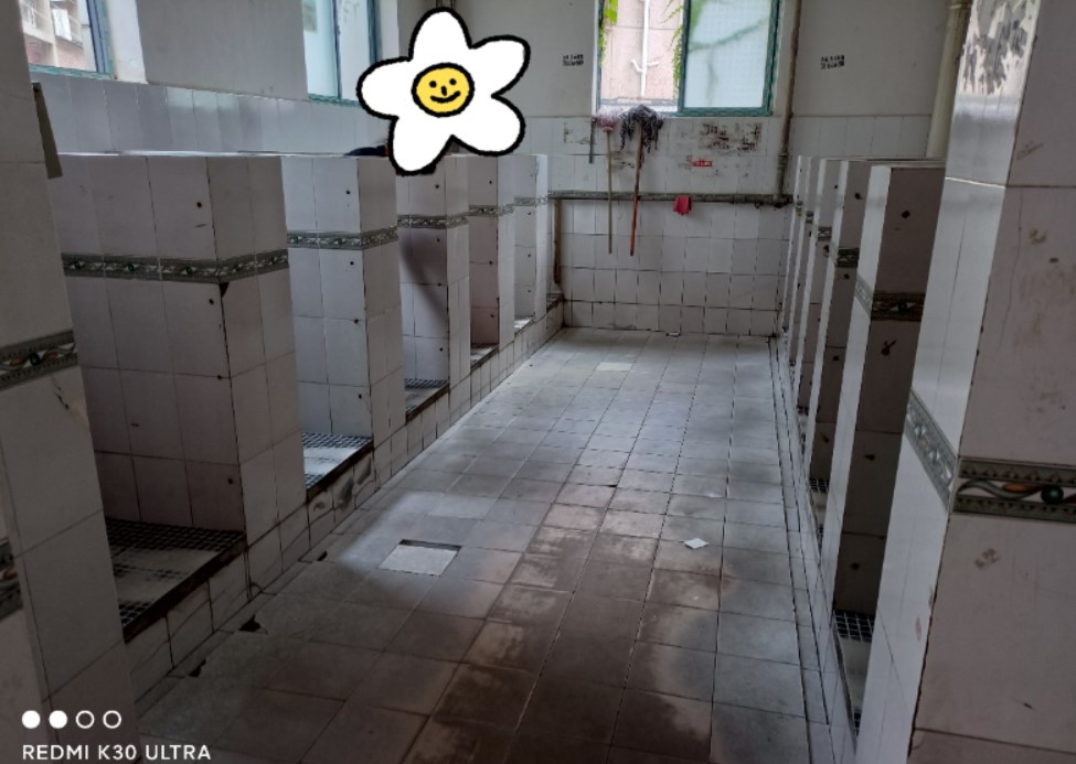 Çinde tren istasyonu umumi kadınlar tuvaleti